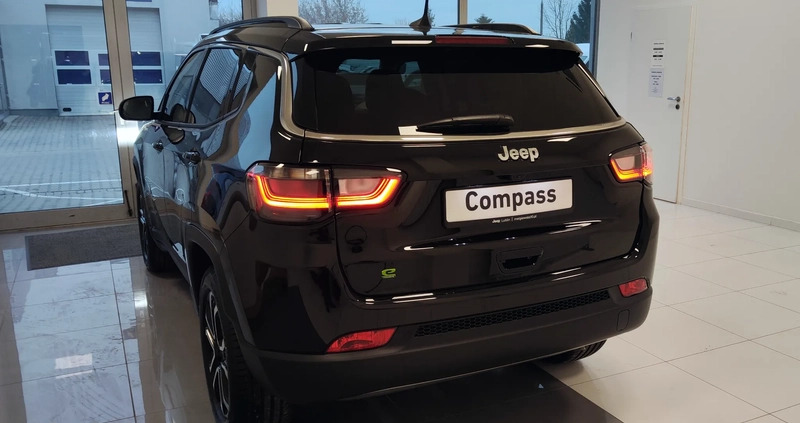 Jeep Compass cena 155000 przebieg: 5, rok produkcji 2024 z Gryfice małe 191